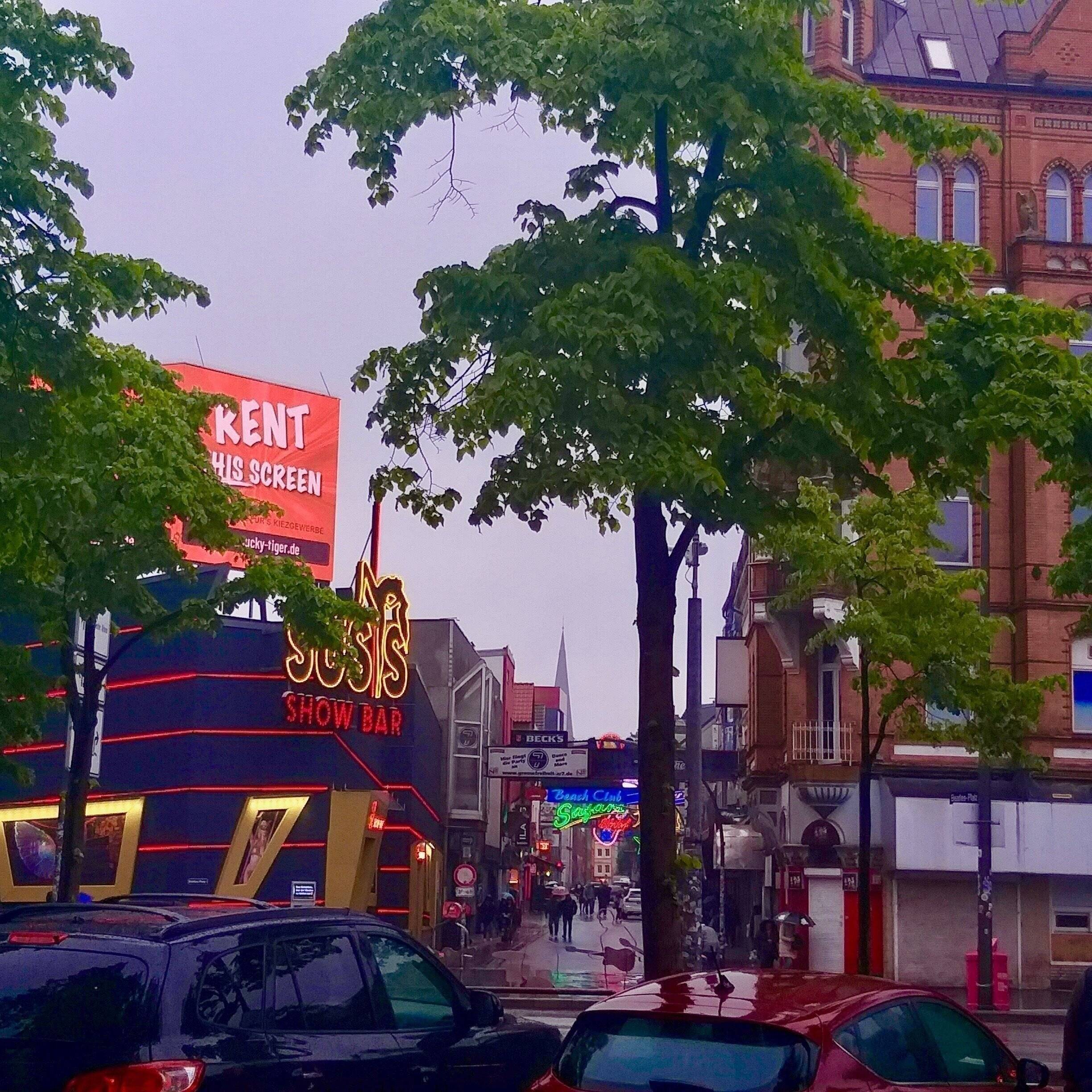 WEITBLICK Luxuswohnung - 2 Balkone - 2 CHICE Bäder - Whirlpool - mitten auf der legendären REEPERBAHN - aussergewöhnlich + besonders – Hamburg – Vorschaubild 44