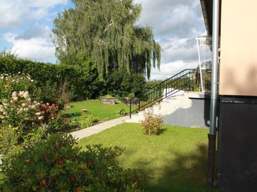 Einfamilienhaus zum Kauf 198.000 € 4 Zimmer 100 m² 1.291 m² Grundstück Dargun 17159