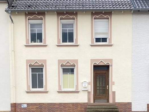 Einfamilienhaus zum Kauf 129.000 € 5 Zimmer 125,8 m² 343 m² Grundstück Hochwaldstraße Losheim Losheim am See 66679
