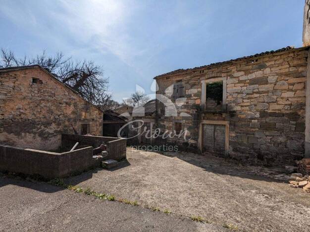 Doppelhaushälfte zum Kauf 99.000 € 3 Zimmer 540 m² Grundstück Karojba 52423