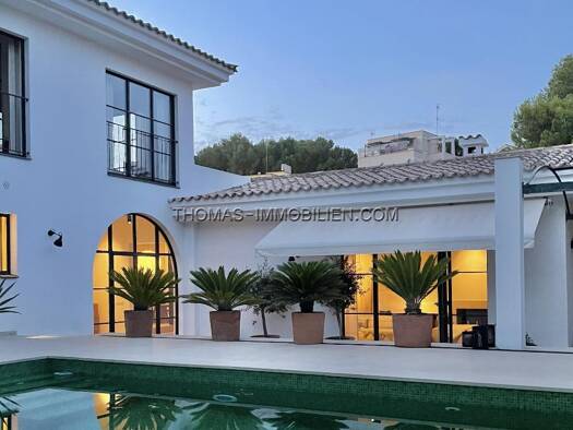 Villa zur Miete 15.000 € 5 Zimmer 250 m² 2.000 m² Grundstück Palma 07014