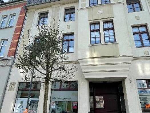 Wohnung zur Miete 370 € 2 Zimmer 66,5 m² Helenenstraße 21 Limbach-Oberfrohna 09212
