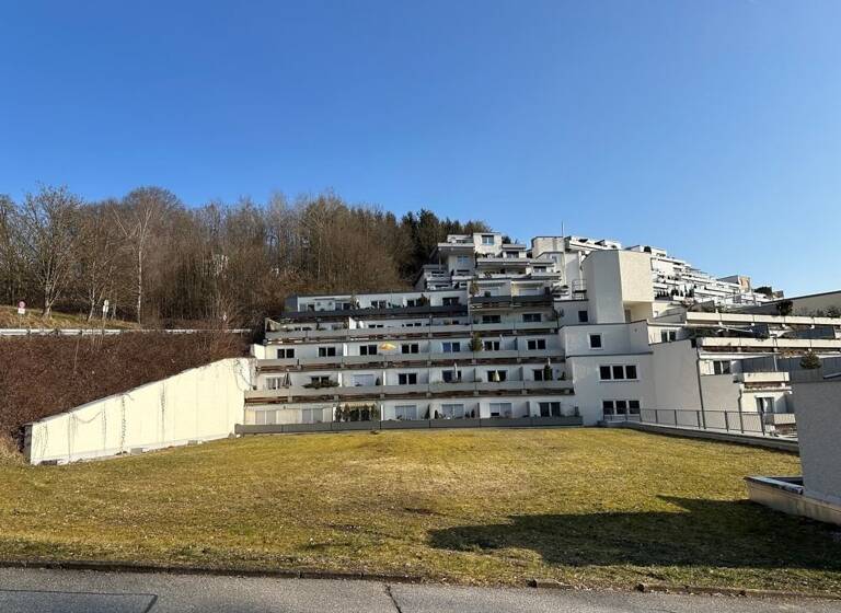 Wohnung zum Kauf provisionsfrei 159.000 € 2 Zimmer 61,4 m²<br/>Wohnfläche 4.<br/>Geschoss Haidenhof-Süd Passau 94036