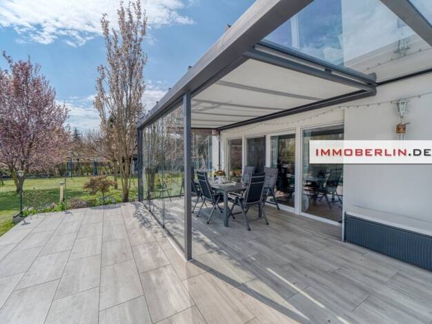 Bungalow zum Kauf 500.000 € 2 Zimmer 80 m² 1.100 m² Grundstück Altglienicke Treptow-Köpenick 12524