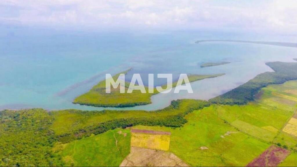 Freizeitgrundstück zum Kauf 102.330.549 € 7.441.106,9 m² Grundstück Miches 24000