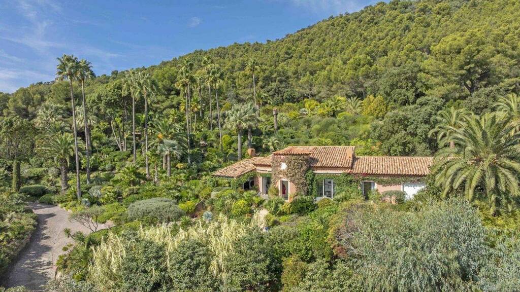 Einfamilienhaus zum Kauf 4.950.000 € 10 Zimmer 320 m² 30.000 m² Grundstück Centre Ville CARQUEIRANNE 83320