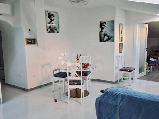 Wohnung zur Miete 1.200 € 3 Zimmer 94 m² 3. Geschoss Labin Labin
