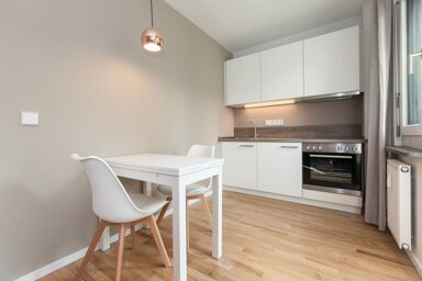 Wohnung zur Miete Wohnen auf Zeit 1.595 € 2 Zimmer 42 m² frei ab 15.12.2024 Köpenicker Straße Mitte Berlin 10179