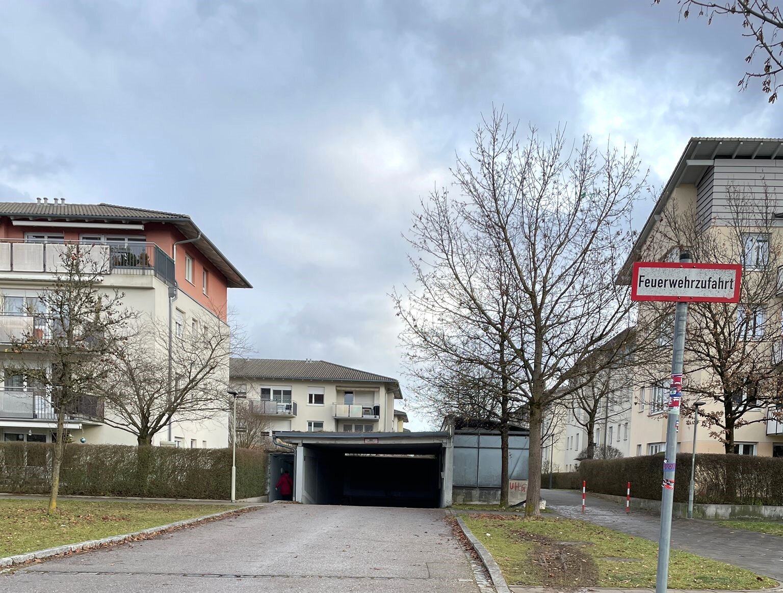 Tiefgarage zum Kauf 30.000 € Unterhaching 82008