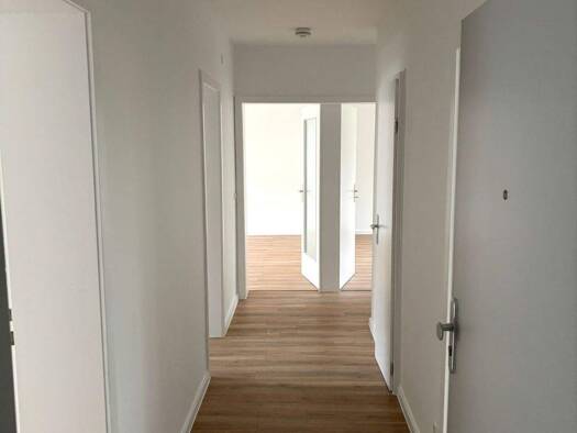 Wohnung zur Miete 785 € 4 Zimmer 75,2 m² EG frei ab sofort Meraner Straße 3 Amberg 92224