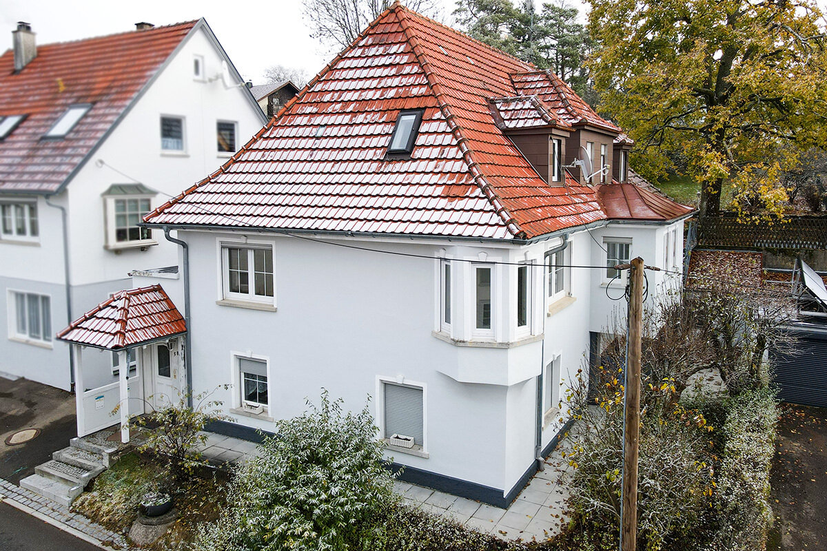 Mehrfamilienhaus zum Kauf 439.000 € 12 Zimmer 230,7 m²<br/>Wohnfläche 1.206 m²<br/>Grundstück Meßstetten Meßstetten 72469