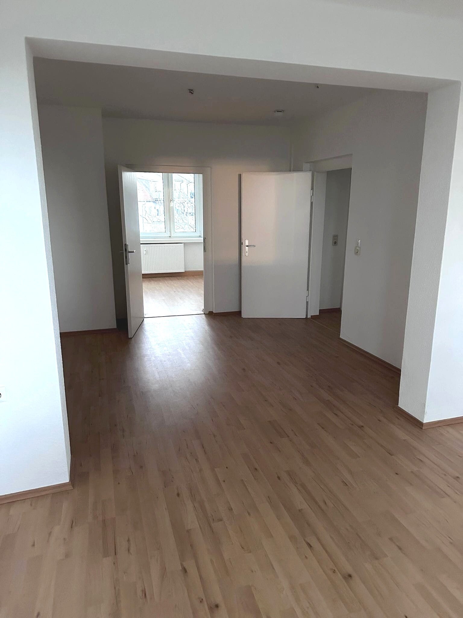 Wohnung zur Miete 350 € 3 Zimmer 58,4 m²<br/>Wohnfläche 3.<br/>Geschoss ab sofort<br/>Verfügbarkeit Lutherplatz 3 Innerstädtischer Bereich Süd 31 Dessau-Roßlau 06842