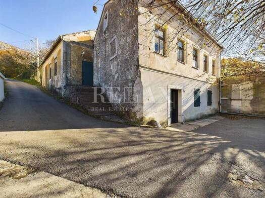 Mehrfamilienhaus zum Kauf 185.000 € 7 Zimmer 200 m² Grižane-Belgrad, Vinodolska Općina Grižane-Belgrad 51253