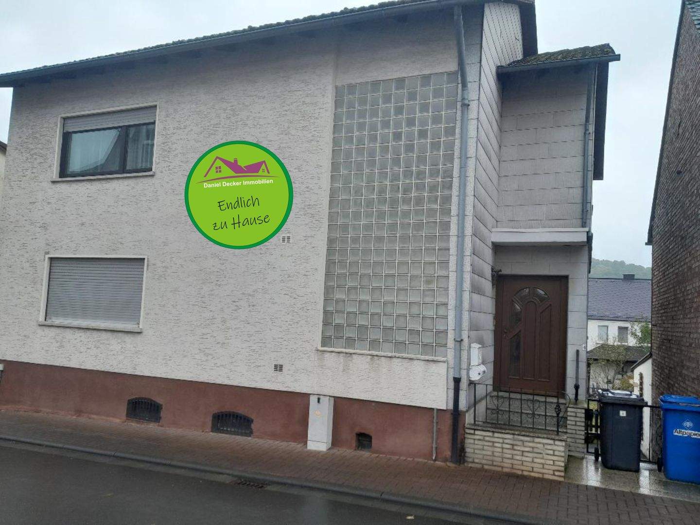 Immobilie in Herborn - Endlich zu Hause - Immobilie in Herborn-Seelbach mit schönem Garten + 2 Balkone - Bild 1