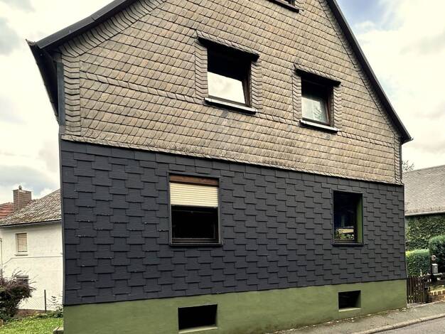 Einfamilienhaus zum Kauf 96.000 € 4 Zimmer 91 m² 397 m² Grundstück Rodenroth Greifenstein / Rodenrod 35753