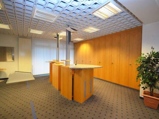 Bürogebäude zur Miete 860 € 2 Zimmer 71,9 m² Bürofläche Wesseling 50389