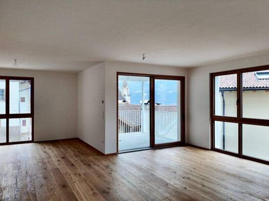 Wohnung zum Kauf 448.000 € 4 Zimmer 94 m² 1. Geschoss frei ab sofort Montan an der Weinstraße 39040