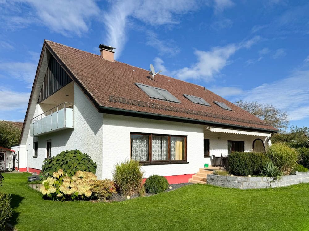 Mehrfamilienhaus zum Kauf provisionsfrei 698.000 € 8,5 Zimmer 288 m²<br/>Wohnfläche 726 m²<br/>Grundstück Weidenstetten Weidenstetten 89197