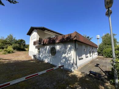 Wohn- und Geschäftshaus zum Kauf als Kapitalanlage geeignet 2.600.000 € 16 Zimmer 580 m² 3.326 m² Grundstück Sandweier Baden-Baden 76532