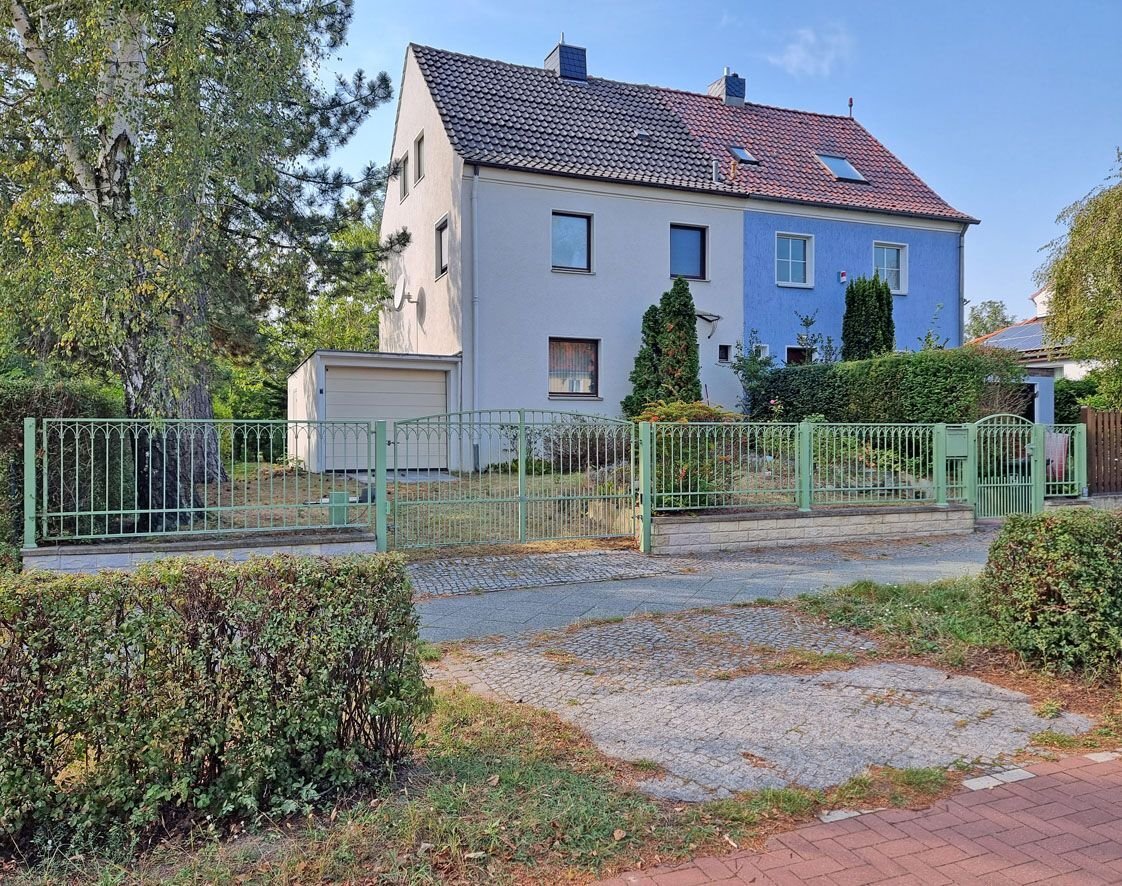 Doppelhaushälfte zum Kauf 749.000 € 5,5 Zimmer 129 m²<br/>Wohnfläche 485 m²<br/>Grundstück Zehlendorf Berlin 14167