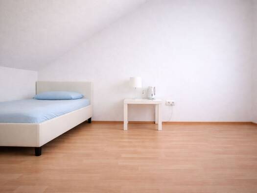 Wohnung zur Miete 500 € 1 Zimmer 13,8 m² frei ab 01.12.2026 Karlstraße 18 Rielingshausen Marbach am Neckar 71672