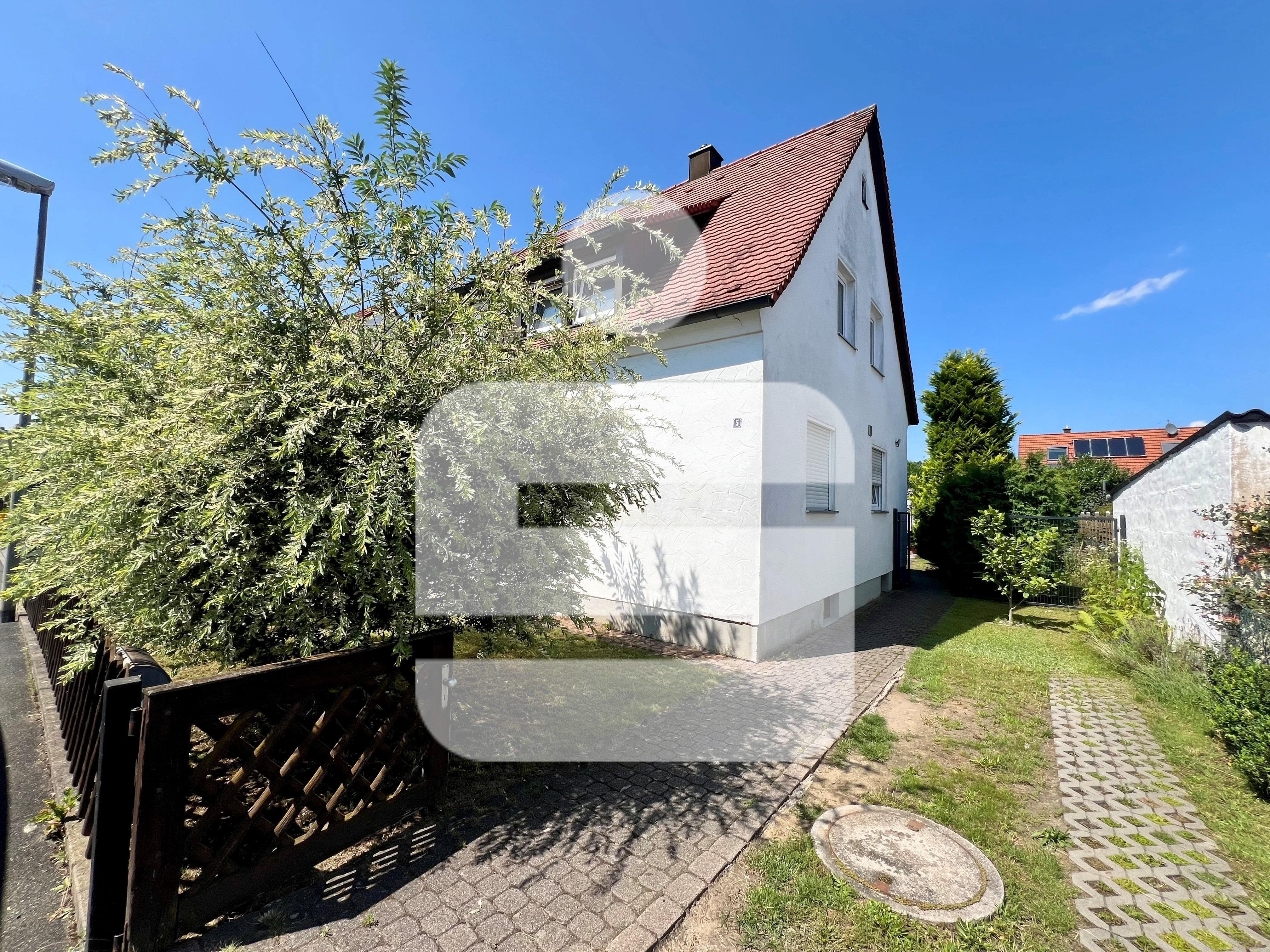 Einfamilienhaus zum Kauf 720.000 € 8 Zimmer 195,7 m²<br/>Wohnfläche 553 m²<br/>Grundstück Dechsendorf - Ost Erlangen 91056