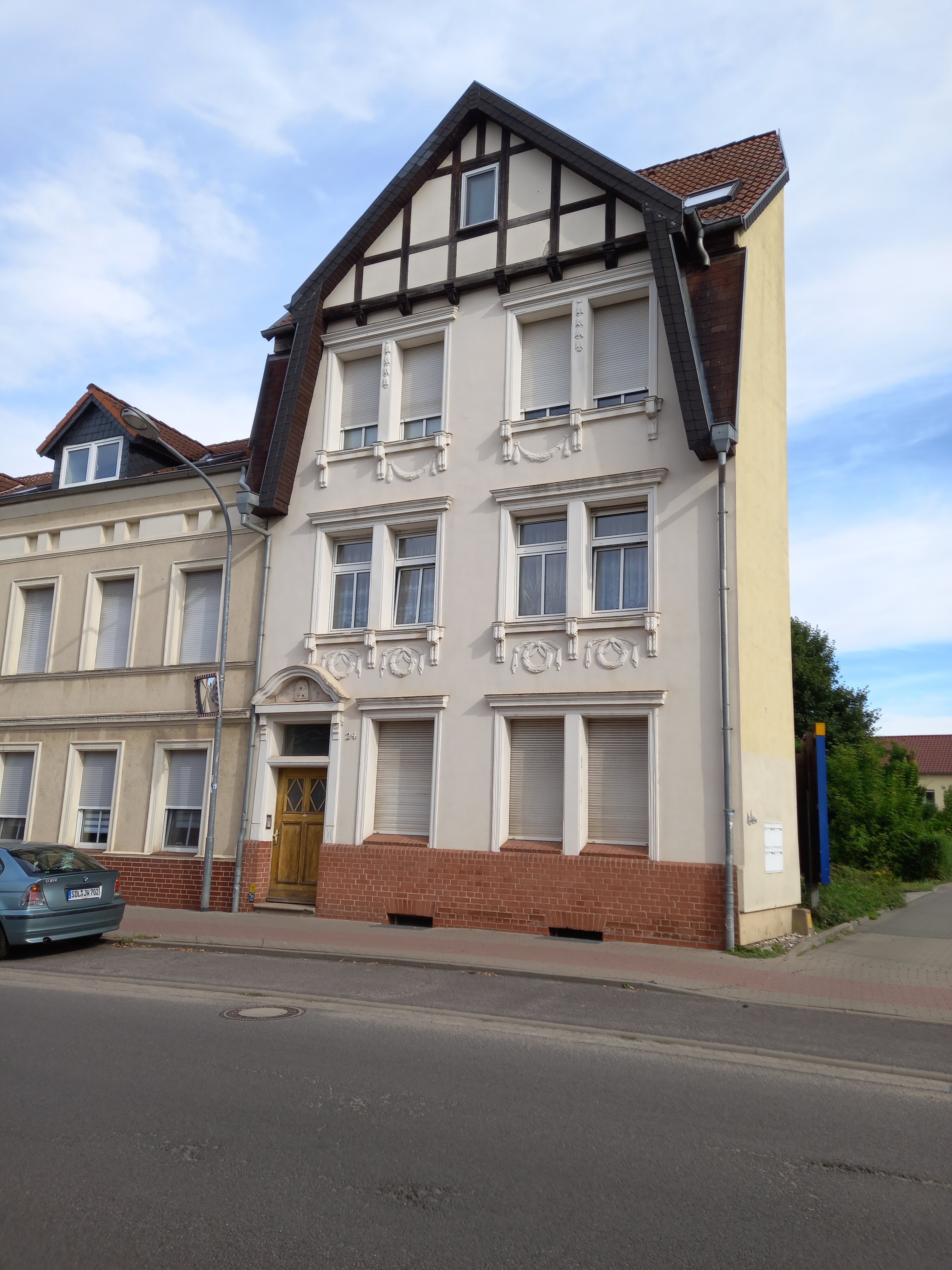 Wohnung zur Miete 320 € 2 Zimmer 56,6 m²<br/>Wohnfläche 3.<br/>Geschoss 01.12.2024<br/>Verfügbarkeit Arnimer Str. 24 Stendal Stendal 39576