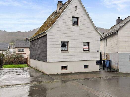 Einfamilienhaus zum Kauf 40.000 € 4 Zimmer 62,9 m² 155 m² Grundstück Gönnern Angelburg 35719