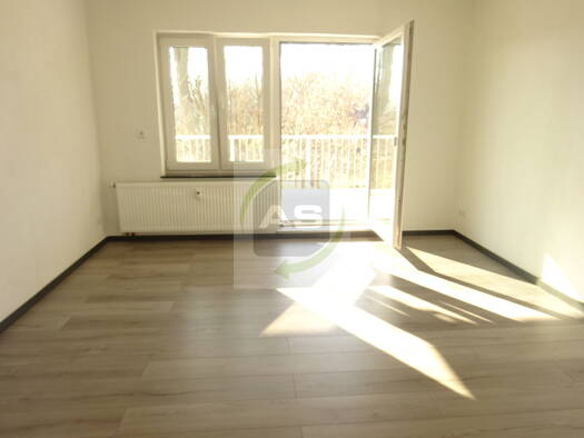 Wohnung zur Miete 595 € 3 Zimmer 82 m² EG frei ab 01.06.2026 Hauptstraße 22 Oberschindmaas Dennheritz 08393