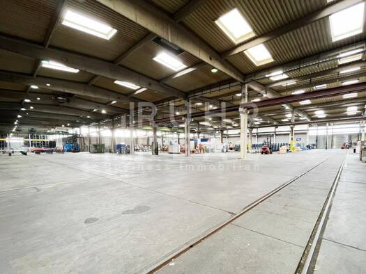 Lagerhalle zur Miete 5,80 € 2.100 m² Lagerfläche teilbar ab 1.200 m² Neuss 41460