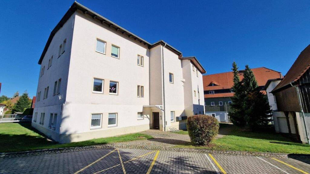 Wohnung zur Miete 349 € 2 Zimmer 72,4 m² Hauptstraße 43b Eibau 02739