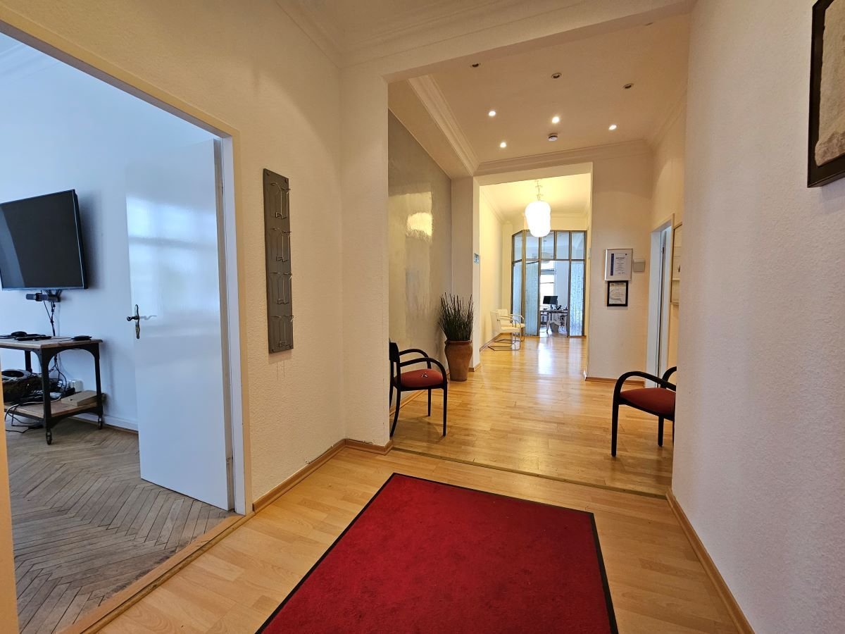 Bürofläche zur Miete provisionsfrei 13 € 8 Zimmer 286 m²<br/>Bürofläche Schustehrusstrasse 1 Charlottenburg Berlin 10585