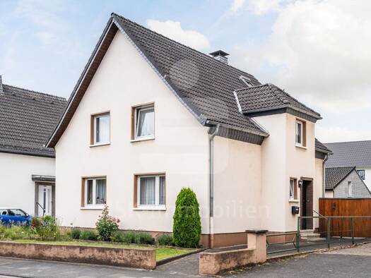 Mehrfamilienhaus zum Kauf 449.000 € 6 Zimmer 138 m² 641 m² Grundstück Brühl Brühl 50321