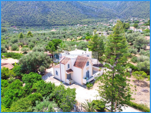 Einfamilienhaus zum Kauf 350.000 € 6 Zimmer 215 m² 1.700 m² Grundstück Loutraki-Perachora-Agioi Theodoroi Municipality 20300