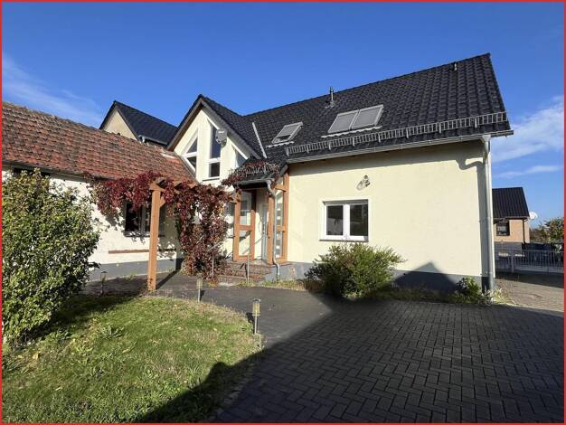 Einfamilienhaus zum Kauf 85.000 € 5 Zimmer 100 m² 1.488 m² Grundstück frei ab sofort Hohenleipisch Hohenleipisch 04934