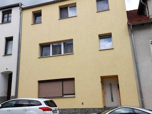 Reihenmittelhaus zum Kauf 79.000 € 8 Zimmer 140 m² 150 m² Grundstück Rosa-Luxemburg-Str. 28 Crimmitschau 08451