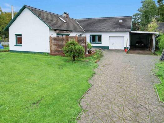 Einfamilienhaus zum Kauf 234.000 € 3 Zimmer 104 m² 1.691 m² Grundstück Bagband Großefehn 26629