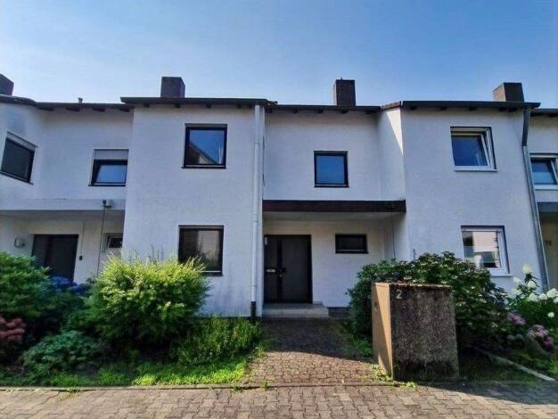 Reihenmittelhaus zum Kauf 375.000 € 4 Zimmer 111,6 m² 195 m² Grundstück frei ab sofort Großauheim Hanau 63457