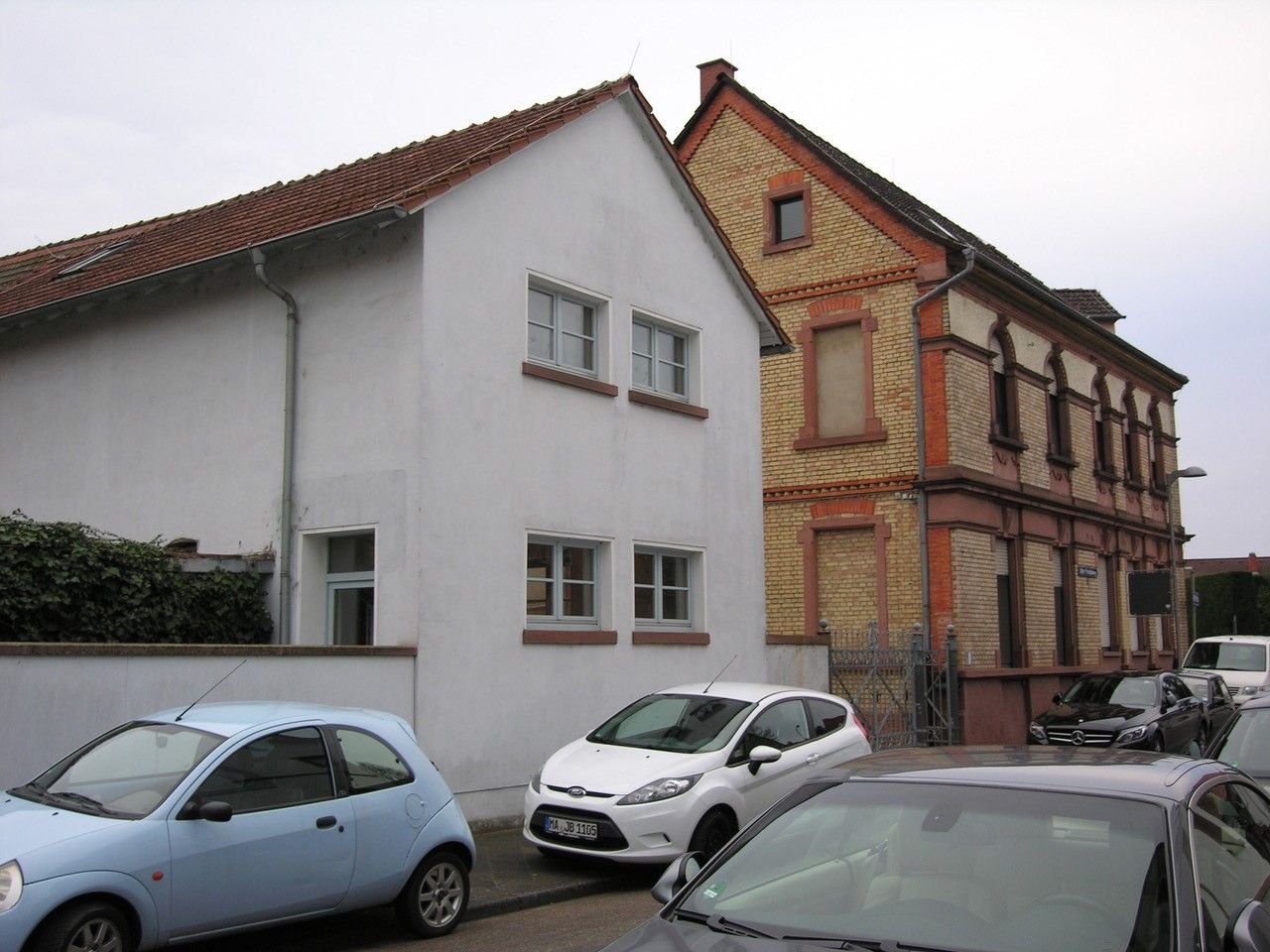 Mehrfamilienhaus zum Kauf als Kapitalanlage geeignet 880.000 € 525 m²<br/>Wohnfläche 584 m²<br/>Grundstück Alter Friedhofweg 2 Sandhofen - Mitte Mannheim 68163