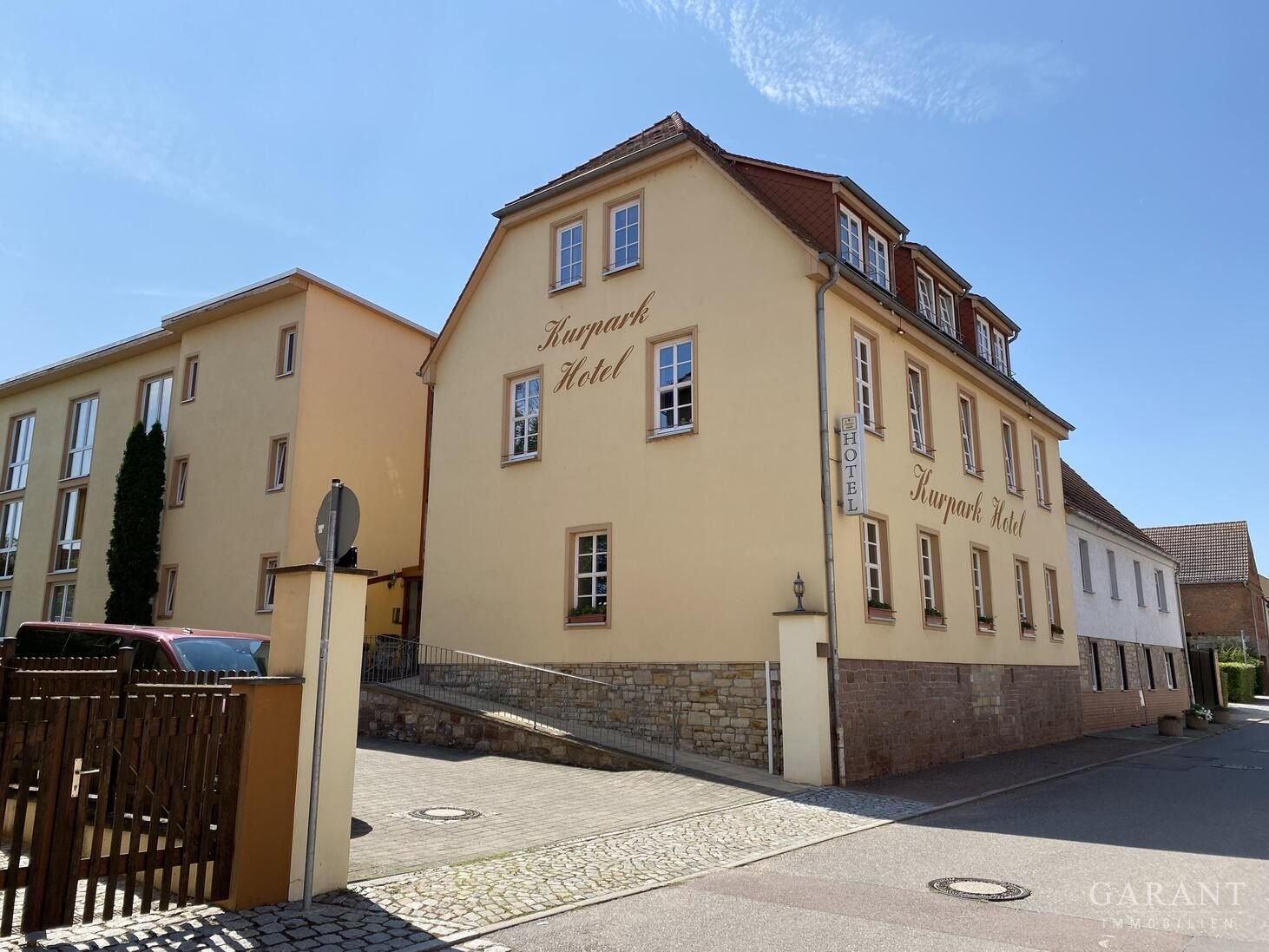 Hotel zum Kauf 2.100.000 € 300 m²<br/>Gastrofläche 1.260 m²<br/>Grundstück Bad Lauchstädt Goethestadt Bad Lauchstädt 06246