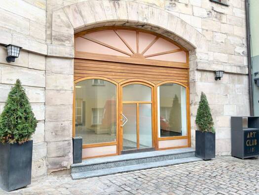 Ladenfläche zur Miete provisionsfrei 990 € 3 Zimmer 100 m² Verkaufsfläche Barthstr. 1 Lauf Lauf an der Pegnitz 91207