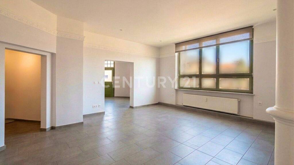 Laden zur Miete 1.150 € 5 Zimmer 208 m² Verkaufsfläche Zscheilaer Straße 42 Meißen 01662