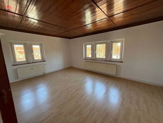 Wohnung zur Miete 400 € 2 Zimmer 80 m² Geschoss 1/2 Eisfelder Straße Hildburghausen 98646