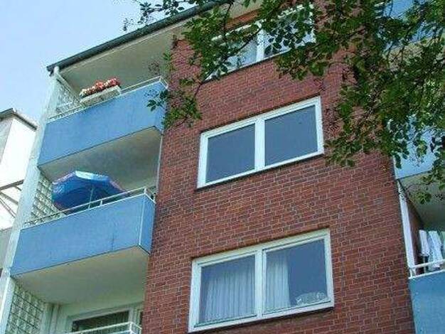 Wohnung zur Miete 713 € 3 Zimmer 71,3 m² 2. Geschoss frei ab 30.12.2025 Iltisstr. 54 Gaarden-Ost Kiel 24143