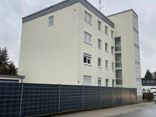 Wohnung zur Miete 695 € 4 Zimmer 110 m² Geschoss 3/4 frei ab 01.01.2027 Stockenhut Weiden in der Oberpfalz 92637