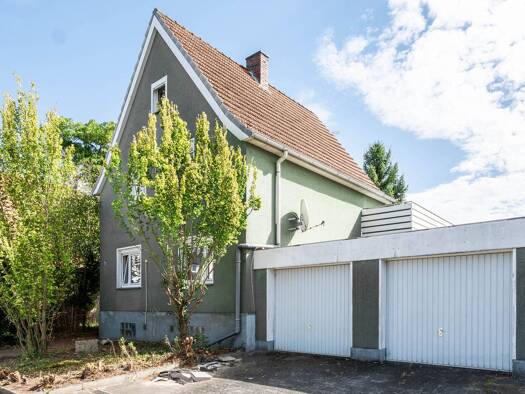 Mehrfamilienhaus zum Kauf 249.900 € 6 Zimmer 122,4 m² 353 m² Grundstück Brackwede Bielefeld 33649