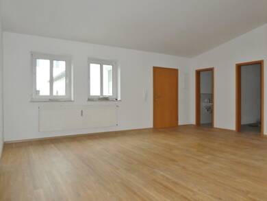 Wohnung zur Miete 1.270 € 4 Zimmer 121,1 m² frei ab 01.10.2025 Dorfen Dorfen 84405