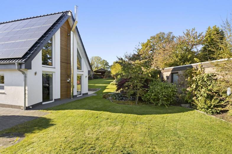 Doppelhaushälfte zum Kauf provisionsfrei 598.000 € 3,5 Zimmer 125 m² 1.091 m² Grundstück Neumühlen - Dietrichsdorf Bezirk 3 Kiel 24149