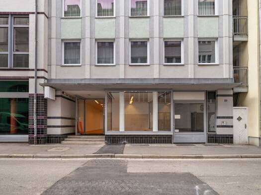 Laden zur Miete 8,23 € 137 m² Verkaufsfläche Innenstadt Augsburg / Innenstadt 86150