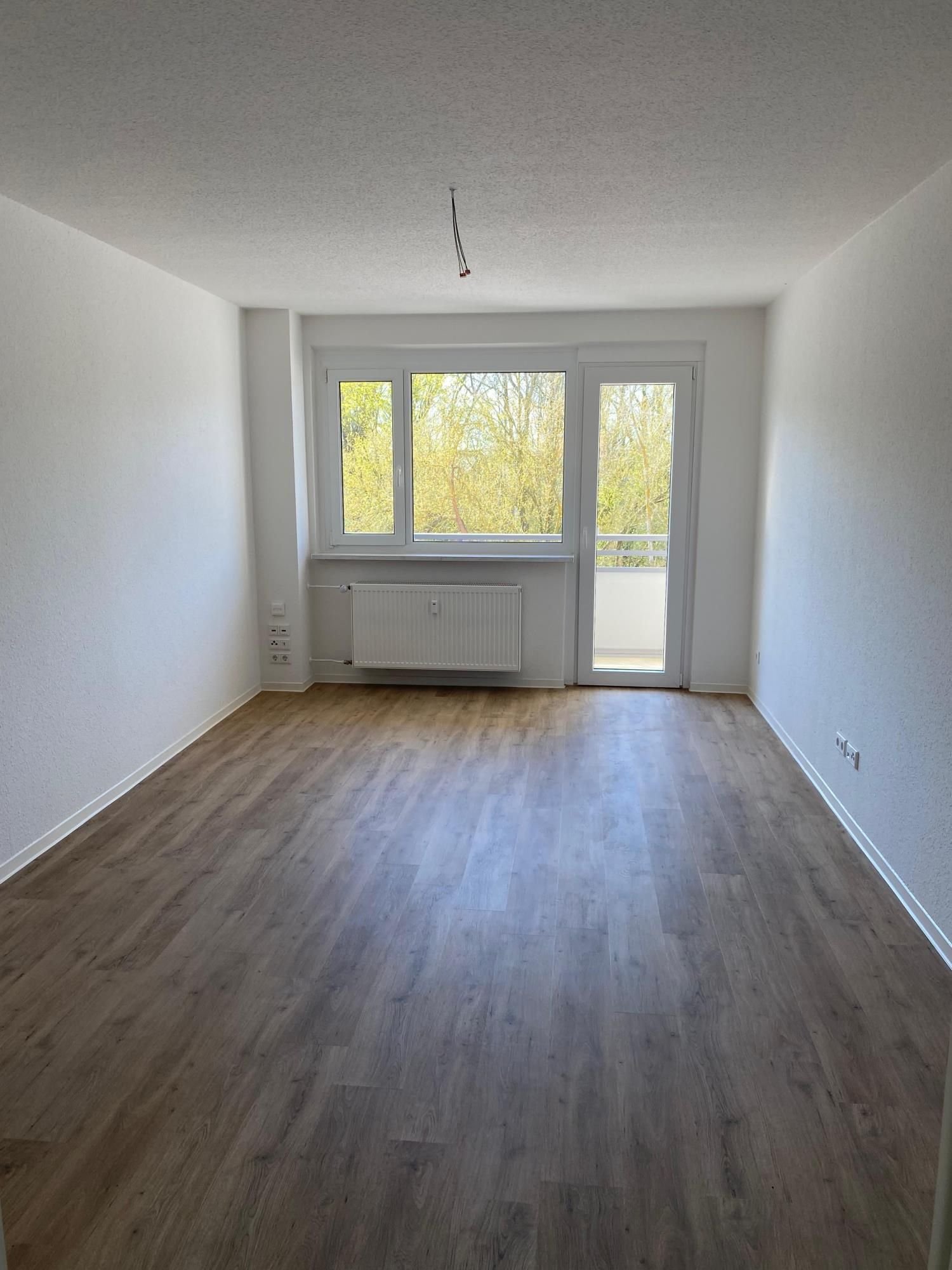 Wohnung zur Miete 450 € 4 Zimmer 71,2 m²<br/>Wohnfläche 01.12.2024<br/>Verfügbarkeit Cölpin Cölpin 17094